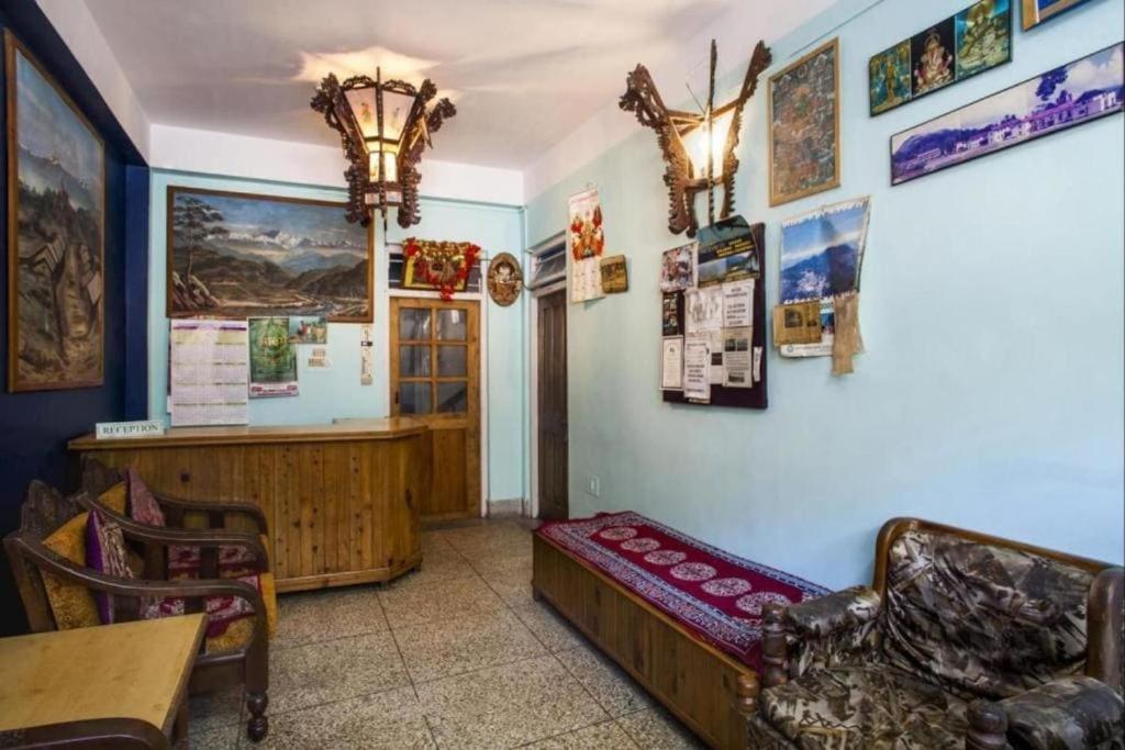 Hotel J P Lodge קלימפונג מראה חיצוני תמונה